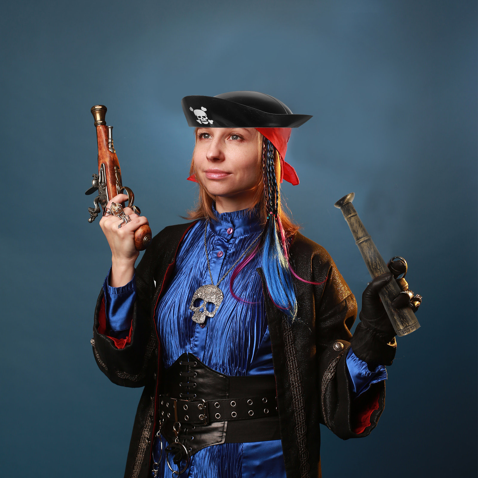 Easy Cosplay Prop - ชุดคอสตูมโจรสลัด สวมใส่ง่าย ชุดคอสเพลย์สำหรับงานปาร์ตี้ฮาโลวีน งานแฟนซี อุปกรณ์ประกอบฉากถ่ายภาพ และเครื่องประดับ